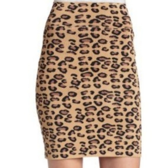 BCBG MAXAZRIA Women's Sz S Animal Print Bodycon Mini Skirt Mob Wife NWOT - Picture 1 of 9